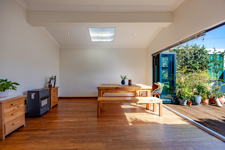 3 Bedroom Property for Sale in Woodstock Western Cape